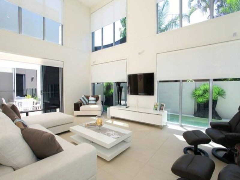 18 Yacht St, Southport QLD 4215