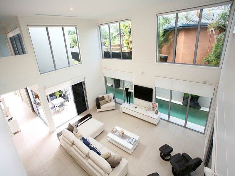 18 Yacht St, Southport QLD 4215