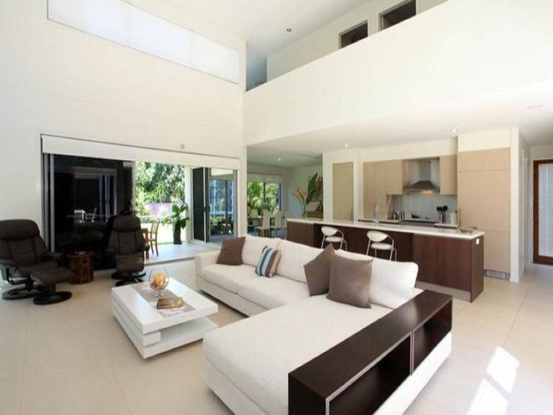 18 Yacht St, Southport QLD 4215