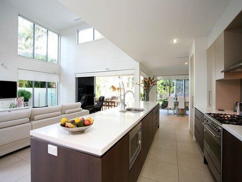 18 Yacht St, Southport QLD 4215