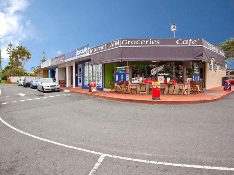 1/2 Sunshine Boulevard, Broadbeach Waters QLD 4218