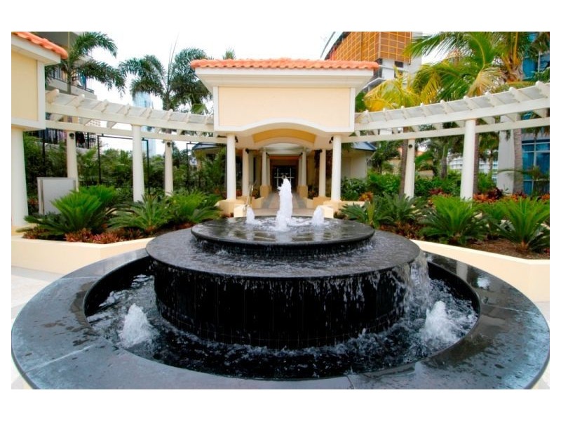 23 Ferny Avenue, Surfers Paradise QLD 4217