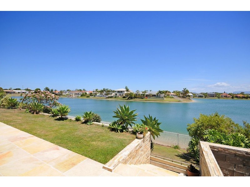 20 Darnay Road, Broadbeach Waters QLD 4218