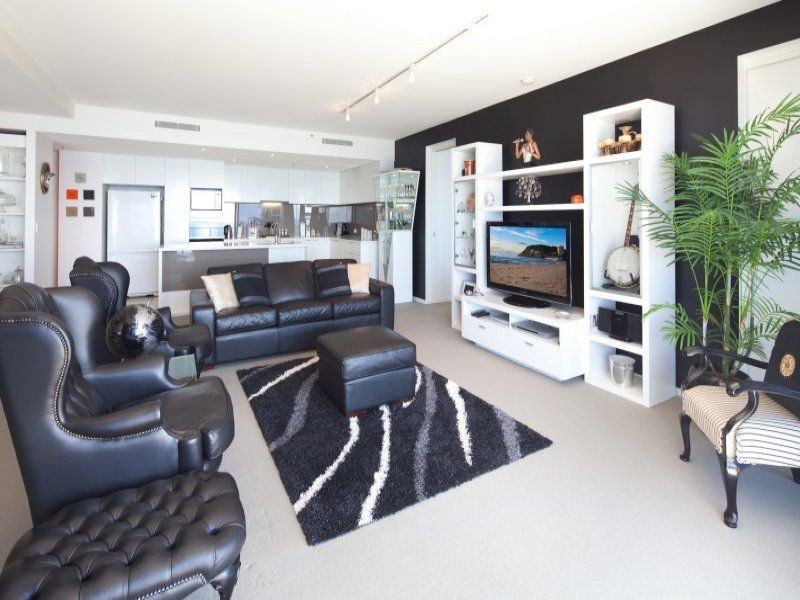 14 George Avenue, Broadbeach QLD 4218