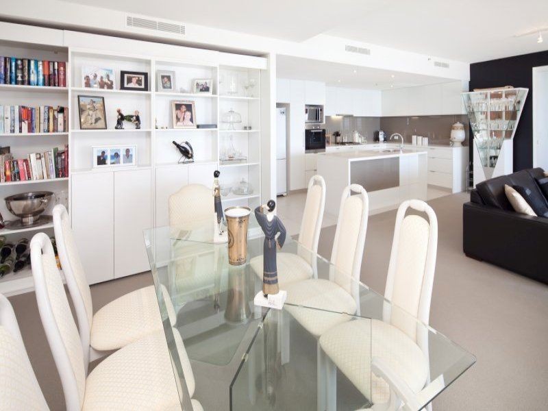 14 George Avenue, Broadbeach QLD 4218