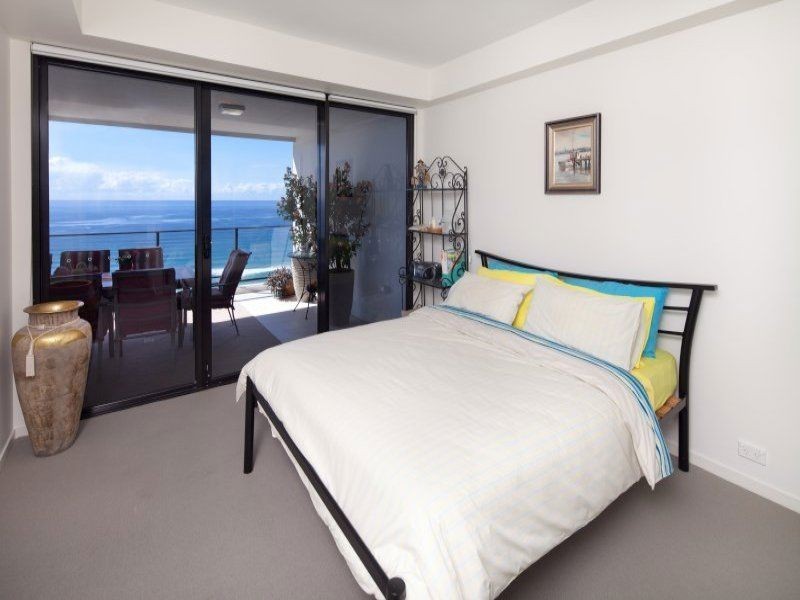 14 George Avenue, Broadbeach QLD 4218