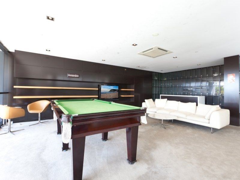 14 George Avenue, Broadbeach QLD 4218