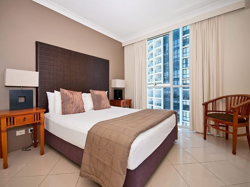 2091/2623 Gold Coast Highway, Broadbeach QLD 4218