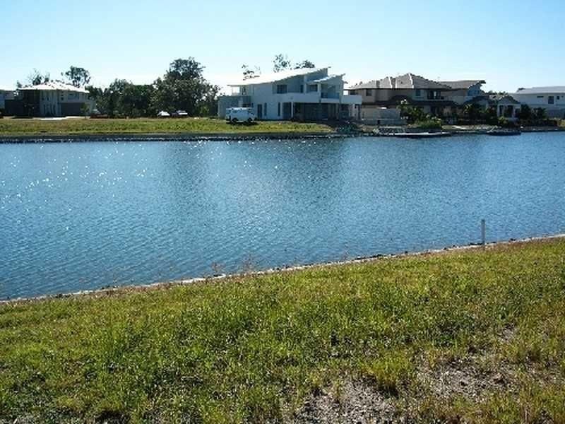 9 Mandolin Avenue, Helensvale QLD 4212