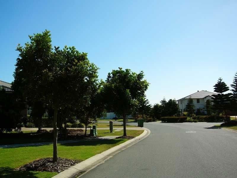 9 Mandolin Avenue, Helensvale QLD 4212