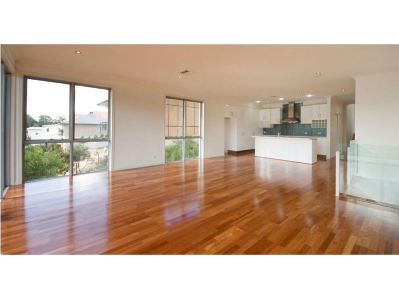 2 Lyra Court, Robina QLD 4226