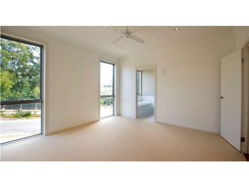 2 Lyra Court, Robina QLD 4226