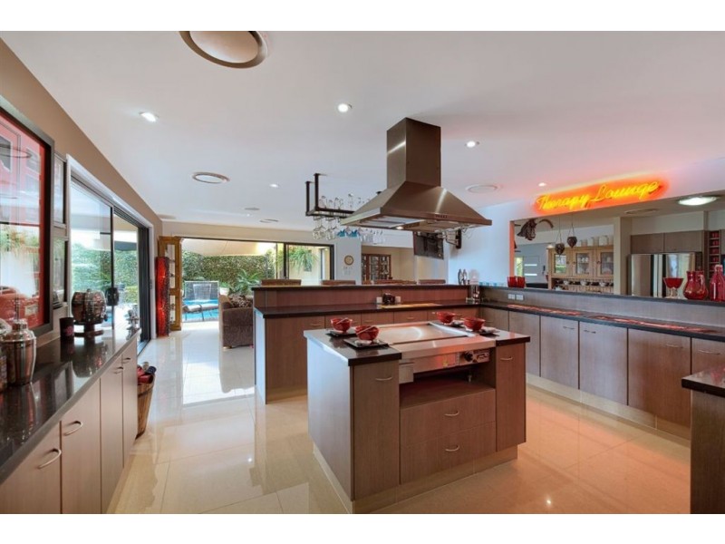 20 Namatjira Court, Broadbeach Waters QLD 4218