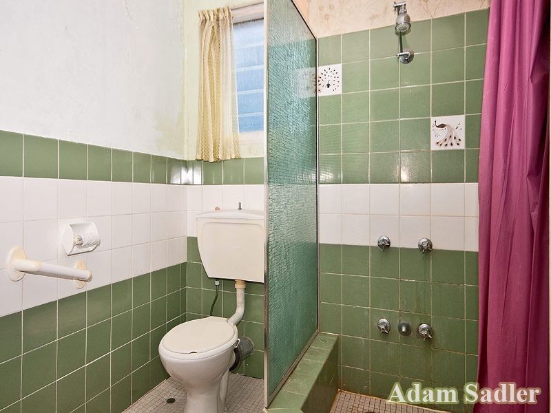 8 Mary Avenue, Broadbeach QLD 4218