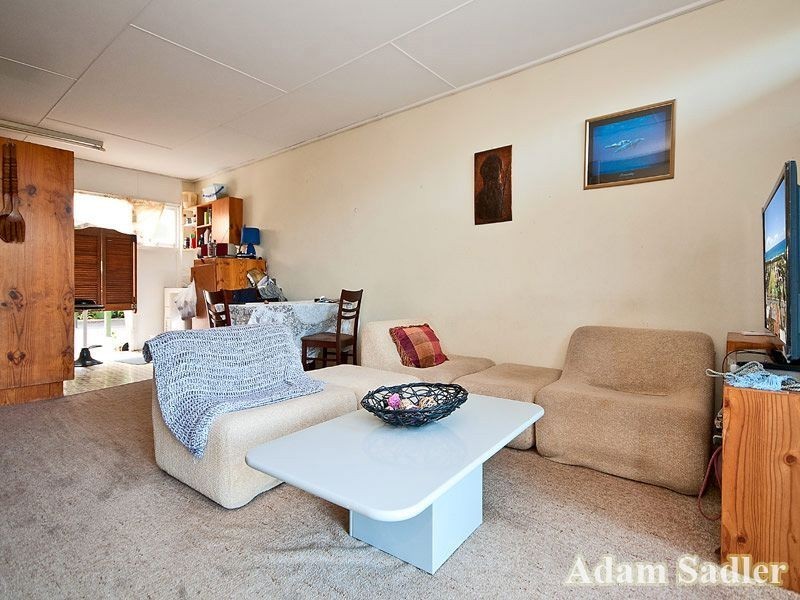 8 Mary Avenue, Broadbeach QLD 4218