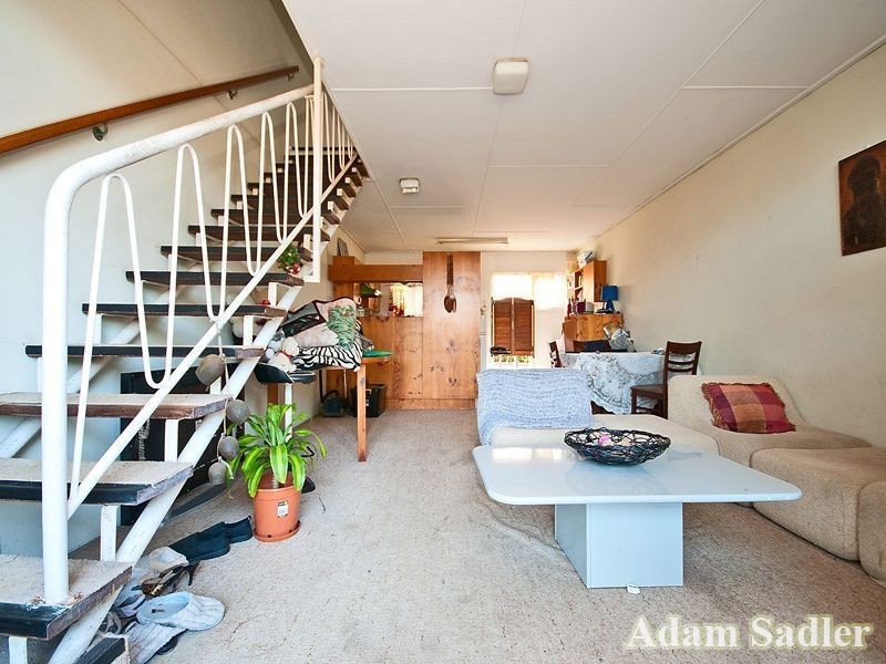 8 Mary Avenue, Broadbeach QLD 4218