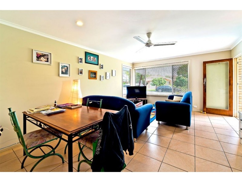 19 Shoveller Avenue, Paradise Point QLD 4216