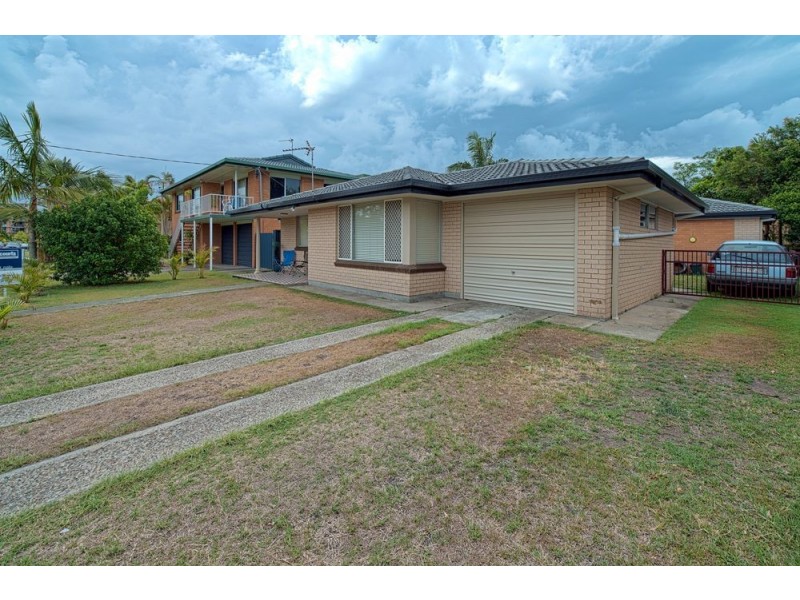 19 Shoveller Avenue, Paradise Point QLD 4216