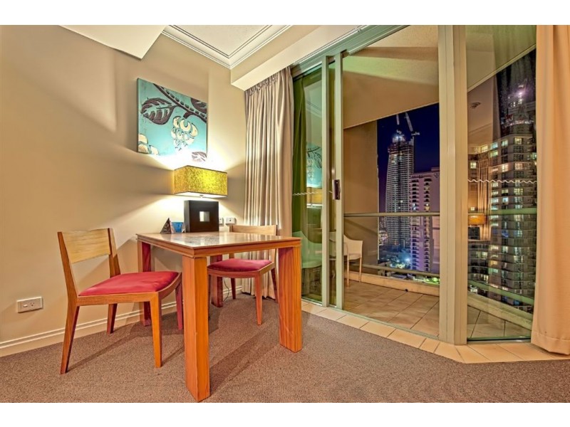 25 Laycock Street, Surfers Paradise QLD 4217