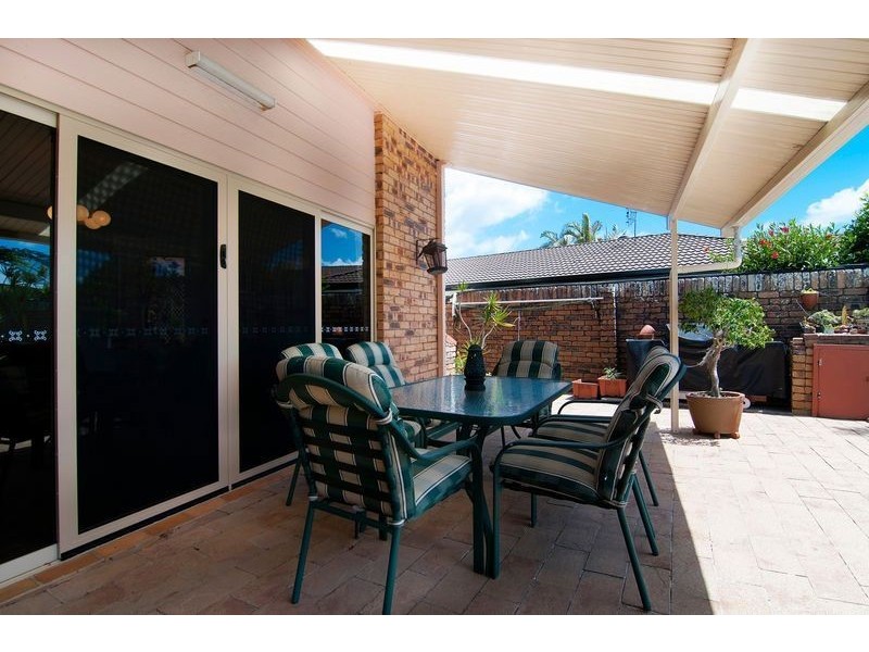 271 Morala Avenue, Runaway Bay QLD 4216