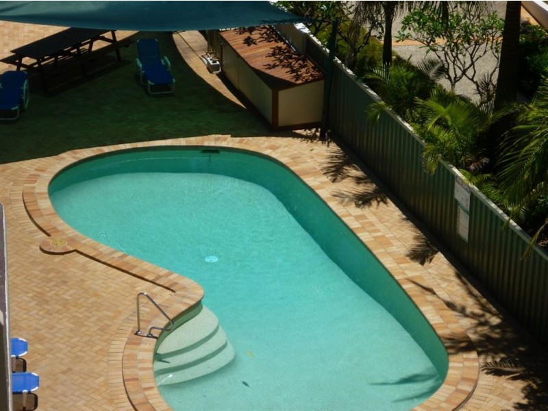 5 Queensland Avenue, Broadbeach QLD 4218