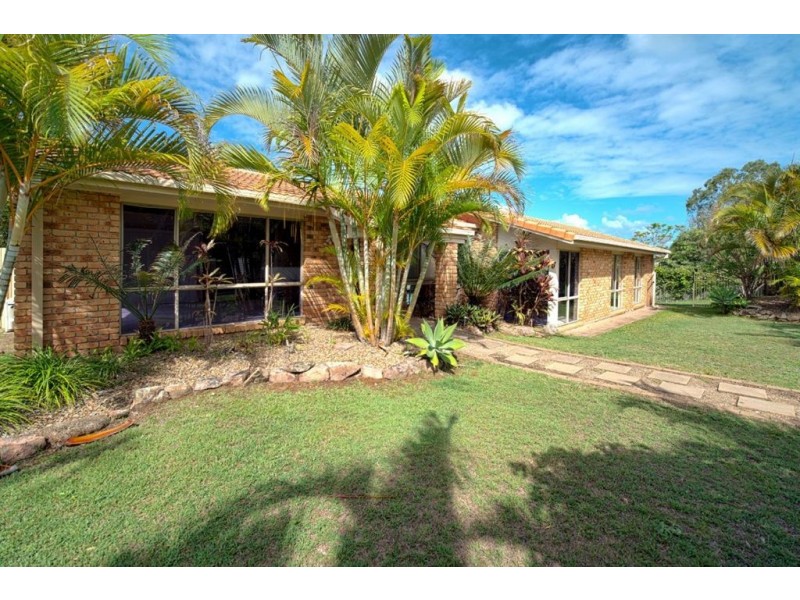 2 Belgrave Place, Helensvale QLD 4212