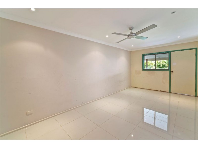 2 Belgrave Place, Helensvale QLD 4212