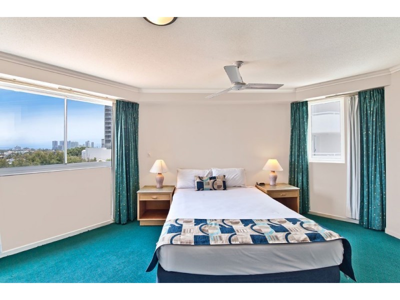 140 Ferny Avenue, Surfers Paradise QLD 4217