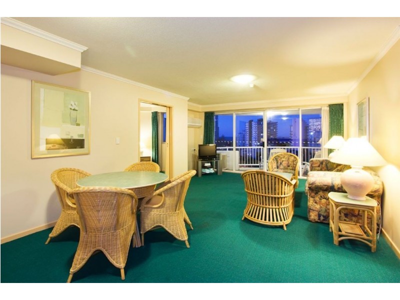 140 Ferny Avenue, Surfers Paradise QLD 4217