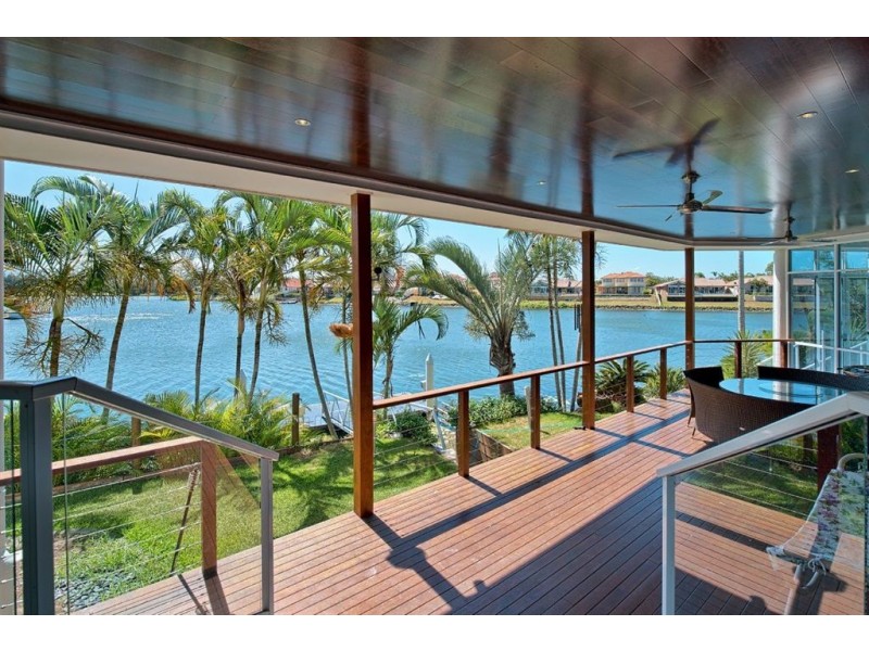 18 Tortuga Place, Clear Island Waters QLD 4226