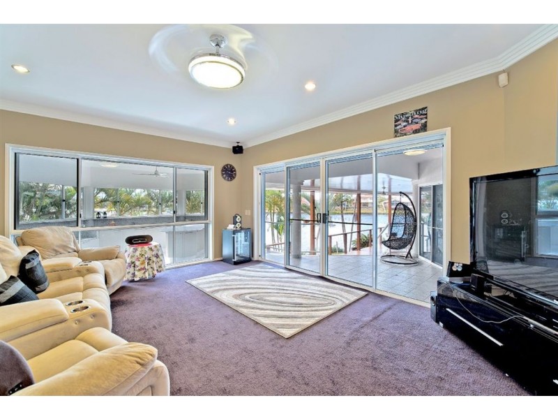 18 Tortuga Place, Clear Island Waters QLD 4226