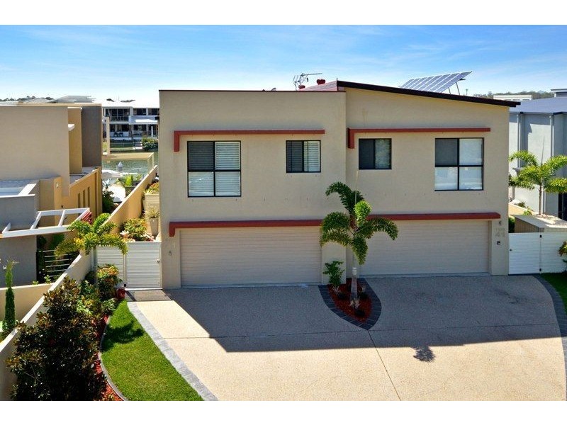 2/41 Compass Drive, Biggera Waters QLD 4216