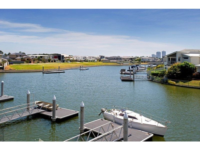 2/41 Compass Drive, Biggera Waters QLD 4216
