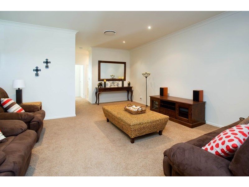 2/41 Compass Drive, Biggera Waters QLD 4216