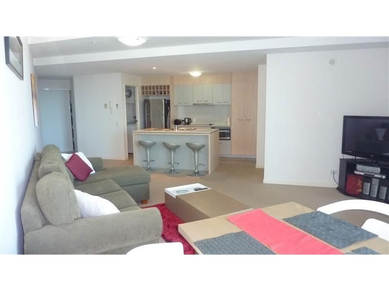 18 Fern Street, Surfers Paradise QLD 4217