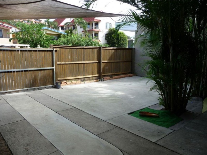 15 Lavarack Road, Mermaid Beach QLD 4218