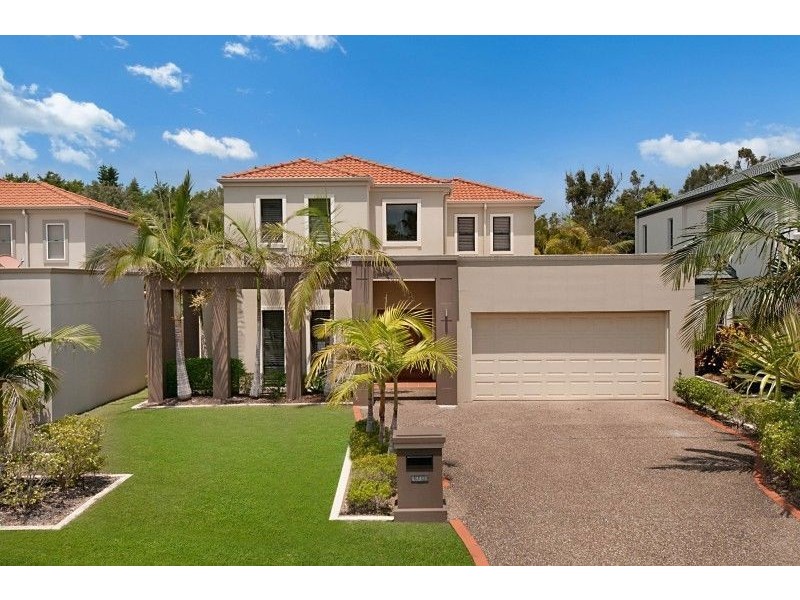 8390 Magnolia Drive East, Hope Island QLD 4212