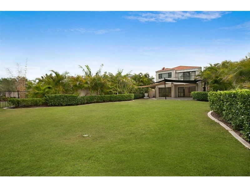 8390 Magnolia Drive East, Hope Island QLD 4212