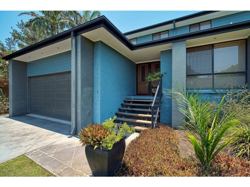 19 Dunnes Avenue, Hope Island QLD 4212