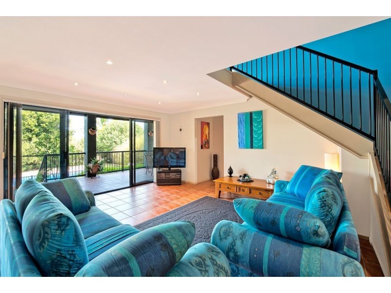 19 Dunnes Avenue, Hope Island QLD 4212