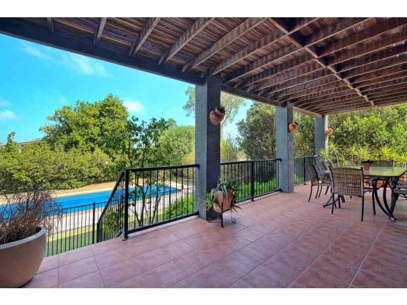 19 Dunnes Avenue, Hope Island QLD 4212