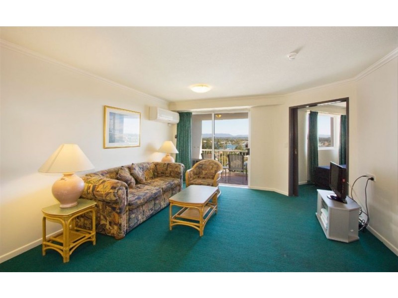 132 Ferny Avenue, Surfers Paradise QLD 4217