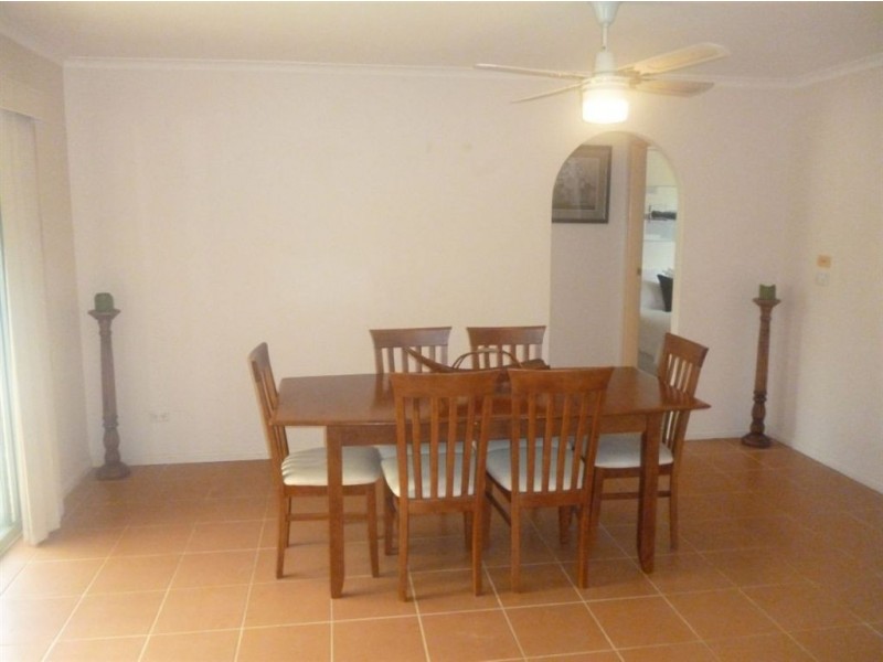 8 Waitomo Street, Broadbeach Waters QLD 4218