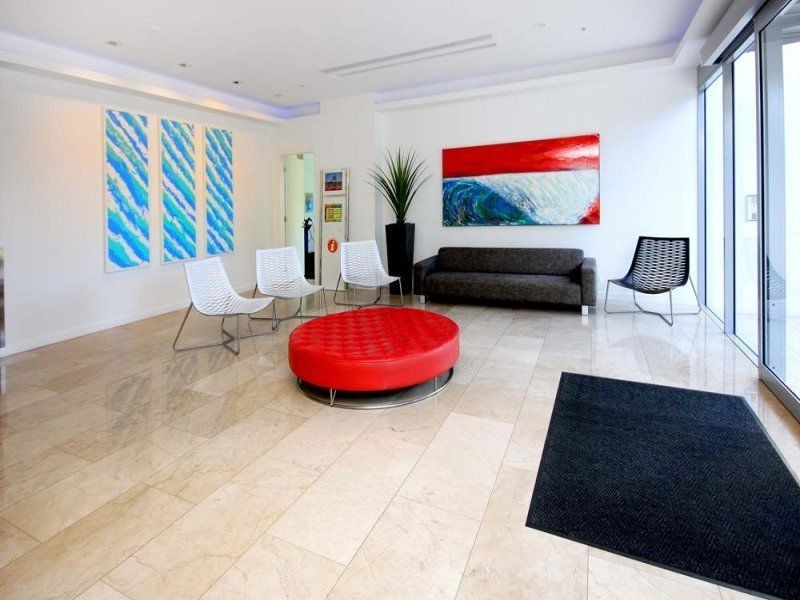 25 Surf Parade, Broadbeach QLD 4218