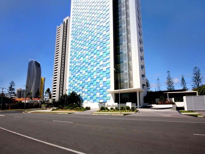 25 Surf Parade, Broadbeach QLD 4218