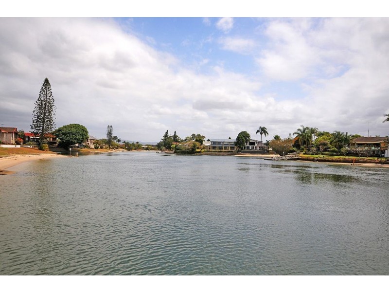 13/33-39 Hooker Blvd, Broadbeach Waters QLD 4218