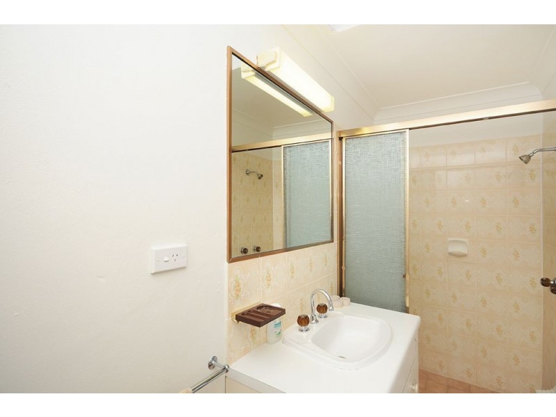 13/33-39 Hooker Blvd, Broadbeach Waters QLD 4218
