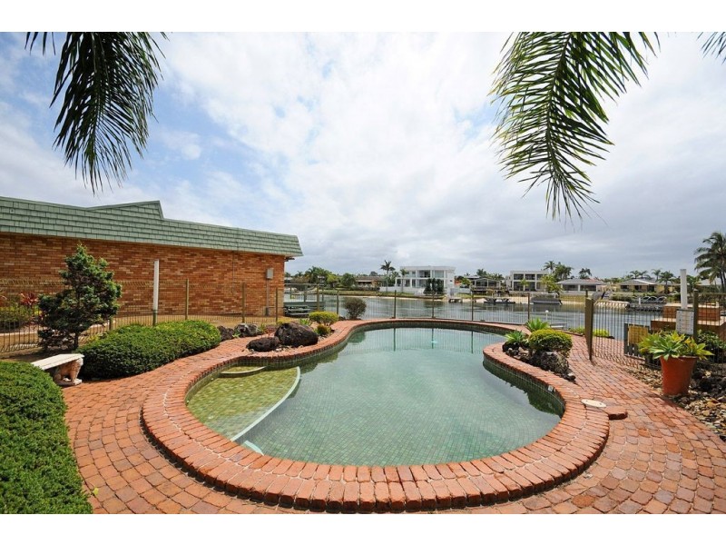 13/33-39 Hooker Blvd, Broadbeach Waters QLD 4218