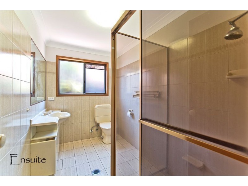 8 Matthew Flinders Drive, Hollywell QLD 4216