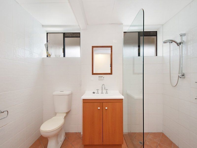 4/5 Queensland Ave, Broadbeach QLD 4218